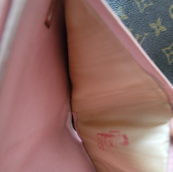 CHANEL Caviar Leather Bubblegum Barbie Pink Pastel Wallet WOC - Picture 12 of 13